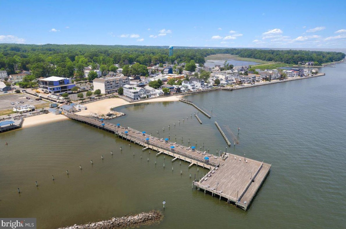 9123 Atlantic Ave, Holland Point MD 20714-4049 exterior