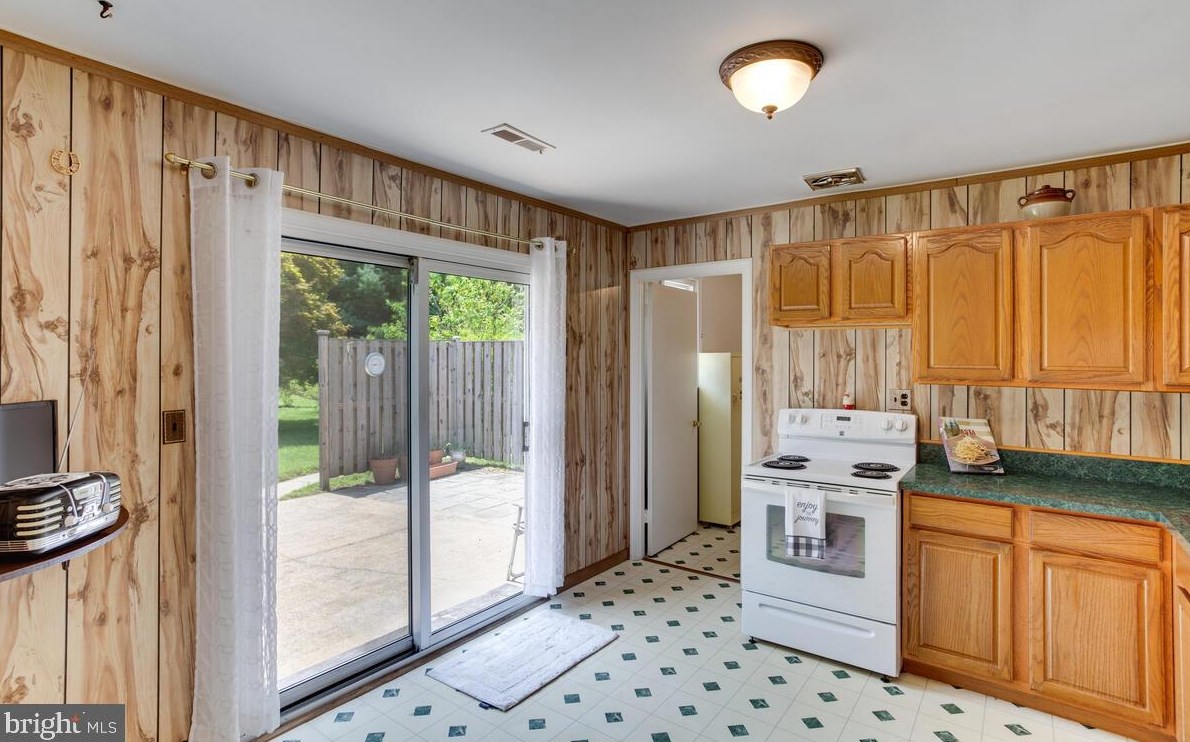 1232 Prince St, Dunkirk MD  20754-9611 exterior