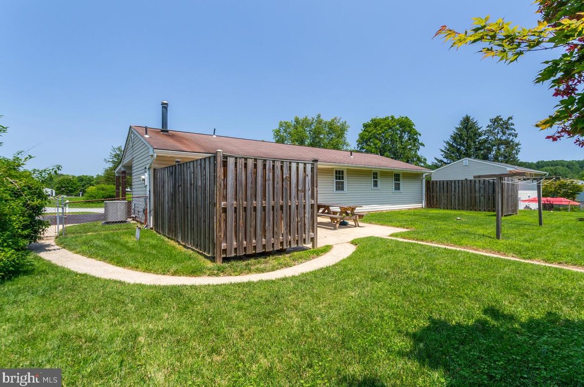 1232 Prince St, Dunkirk MD  20754-9611 exterior