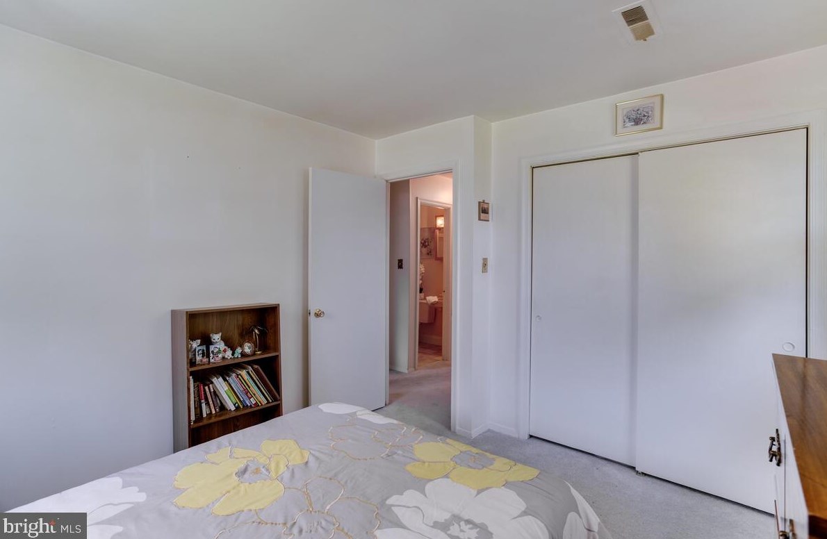 1232 Prince St, Dunkirk MD  20754-9611 exterior