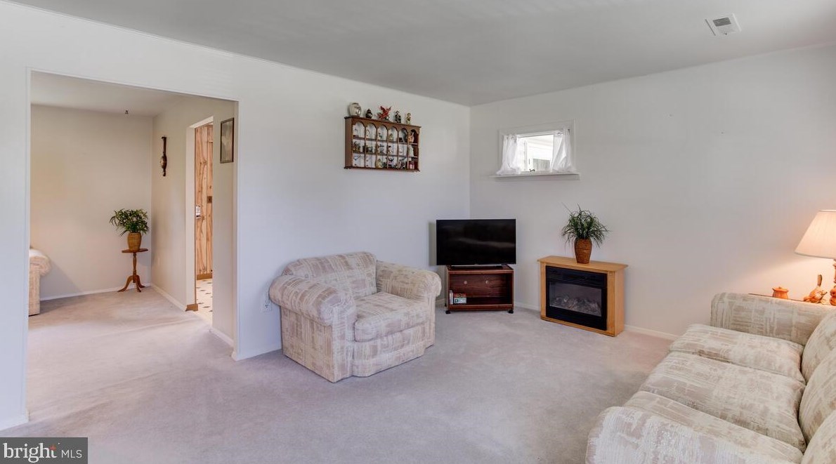 1232 Prince St, Dunkirk MD  20754-9611 exterior