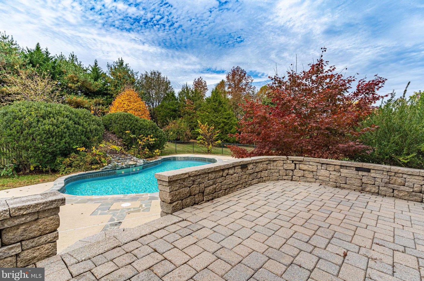 9444 Old Solomons Island Rd, Owings, MD 20736