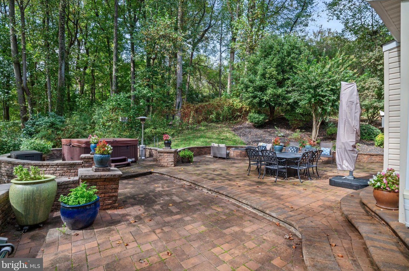 2815 Dunleigh Dr, Dunkirk MD  20754-2304 exterior