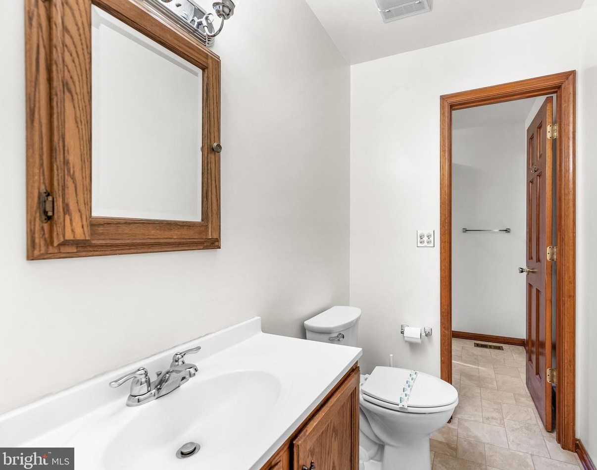 3591 Hunting Creek Rd, Huntingtown MD  20639-9509 exterior