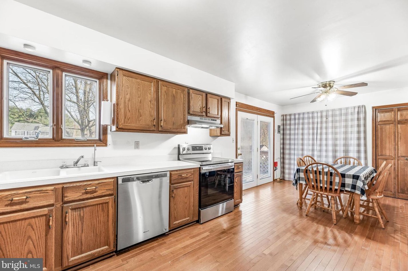 3591 Hunting Creek Rd, Huntingtown MD  20639-9509 exterior