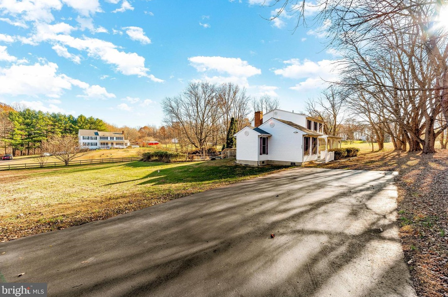 3591 Hunting Creek Rd, Huntingtown MD  20639-9509 exterior