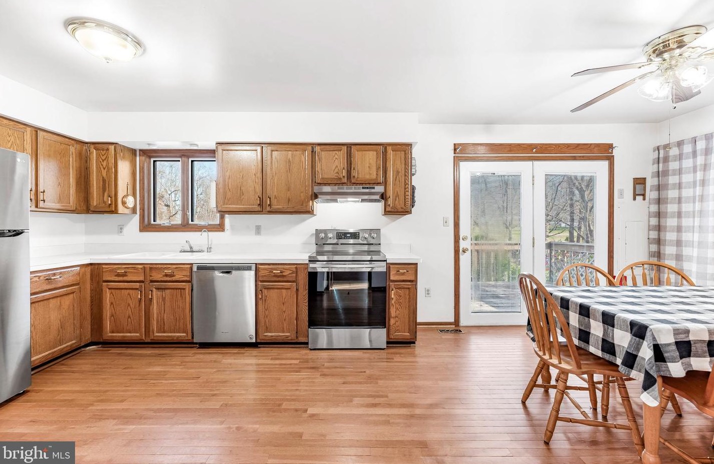 3591 Hunting Creek Rd, Huntingtown MD  20639-9509 exterior