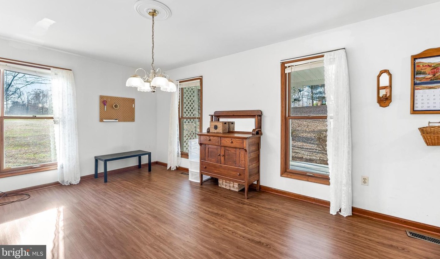 3591 Hunting Creek Rd, Huntingtown MD  20639-9509 exterior