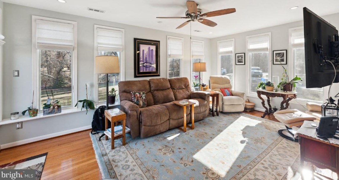 931 Warner Dr, Huntingtown MD  20639-9777 exterior