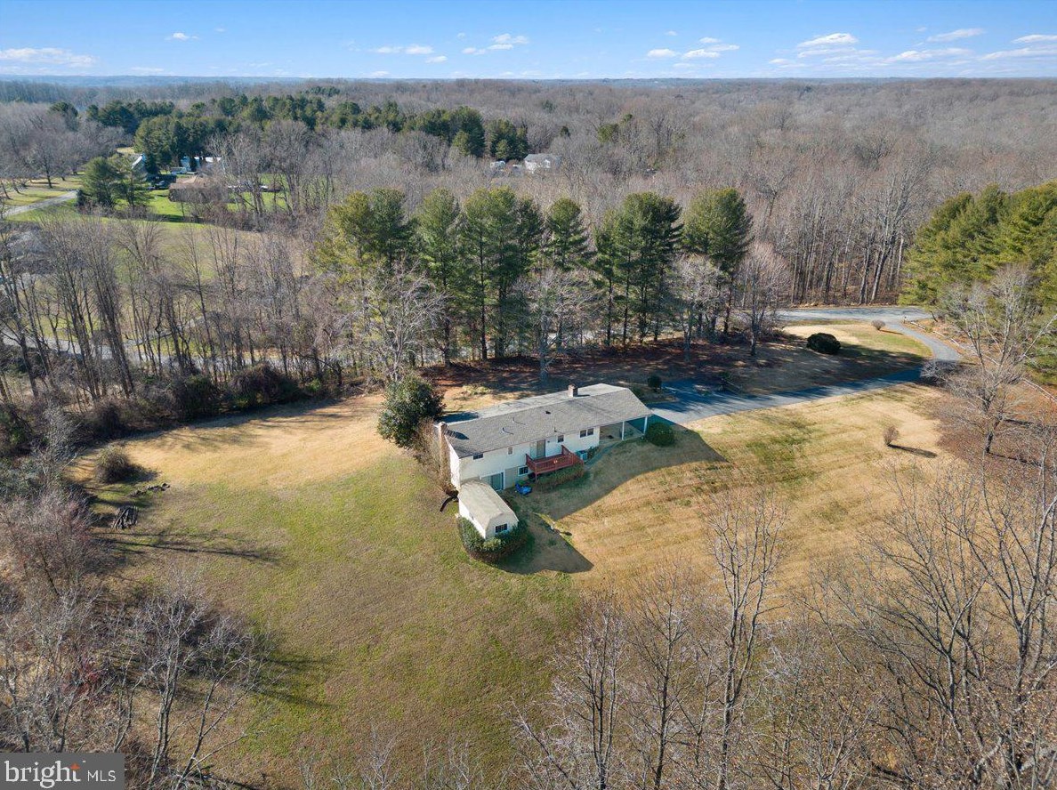 5821 Carol Ct, Huntingtown, MD 20639-2100