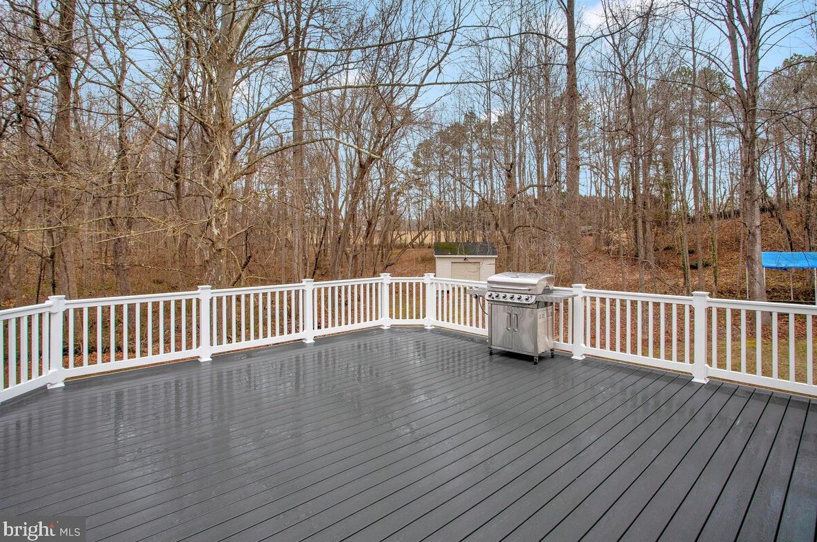 2440 Stella Dr, Huntingtown MD  20639-4218 exterior