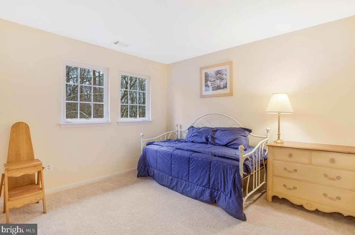 2440 Stella Dr, Huntingtown MD  20639-4218 exterior