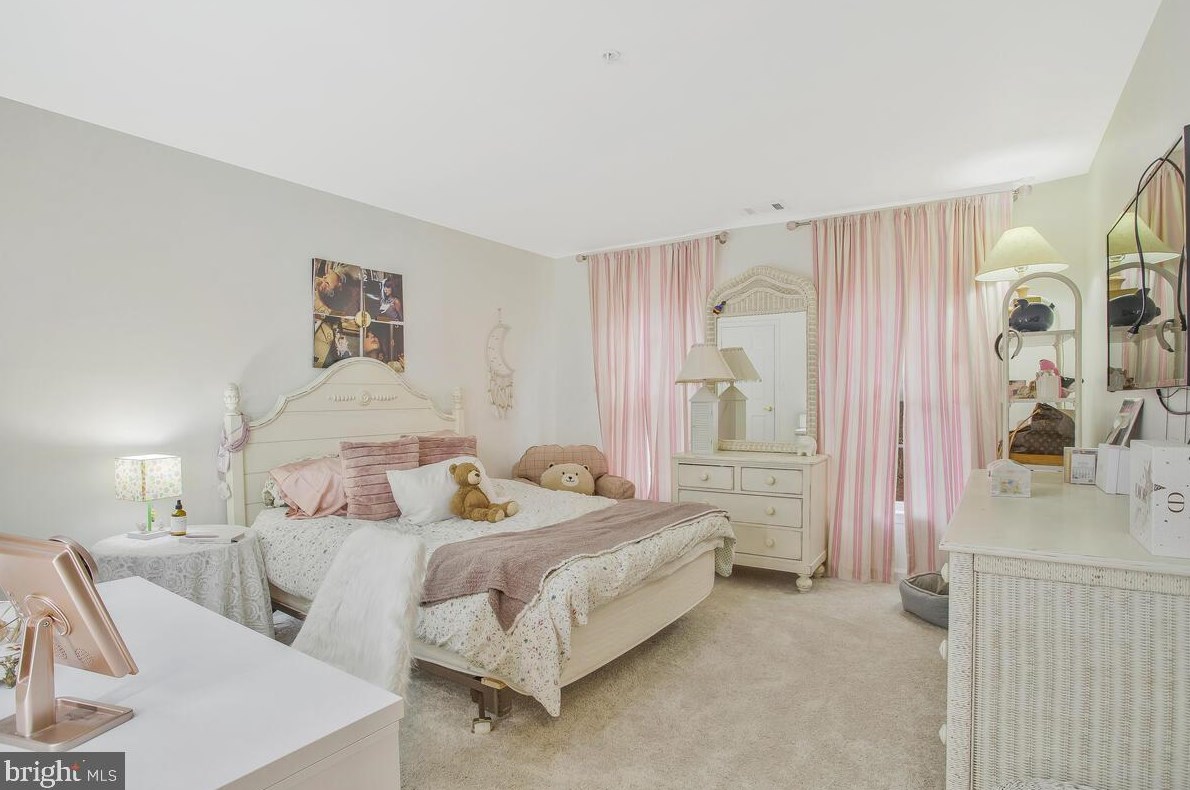 2440 Stella Dr, Huntingtown MD  20639-4218 exterior