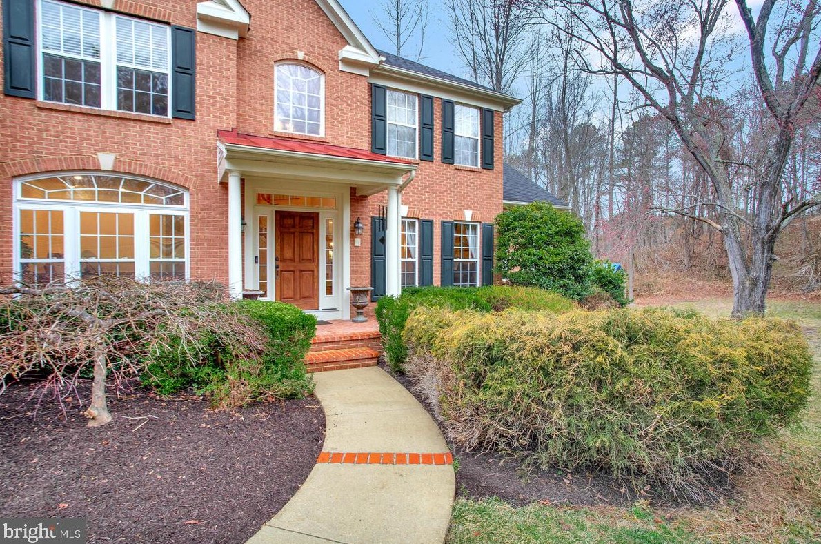 2440 Stella Dr, Huntingtown, MD 20639-4218