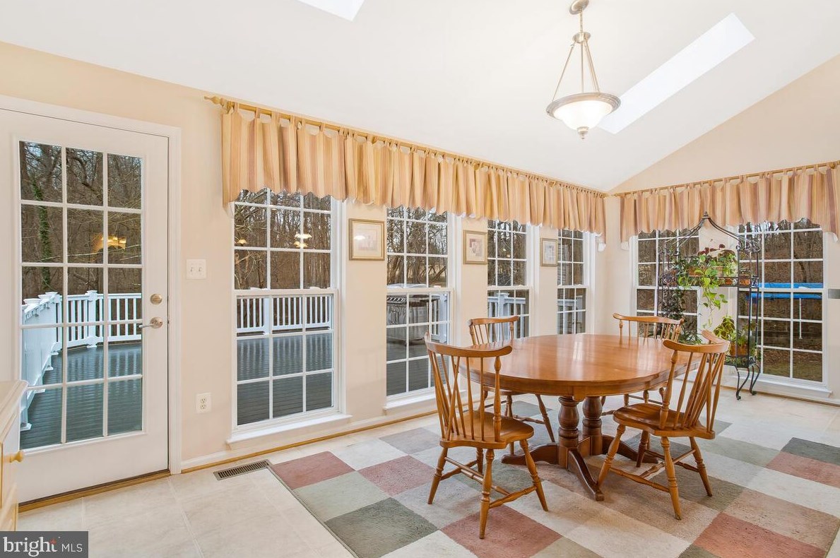 2440 Stella Dr, Huntingtown MD  20639-4218 exterior