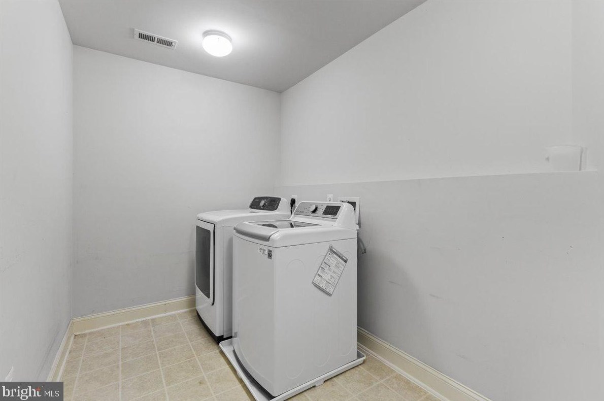 9580 Covenant Ct, Owings MD  20736-3334 exterior