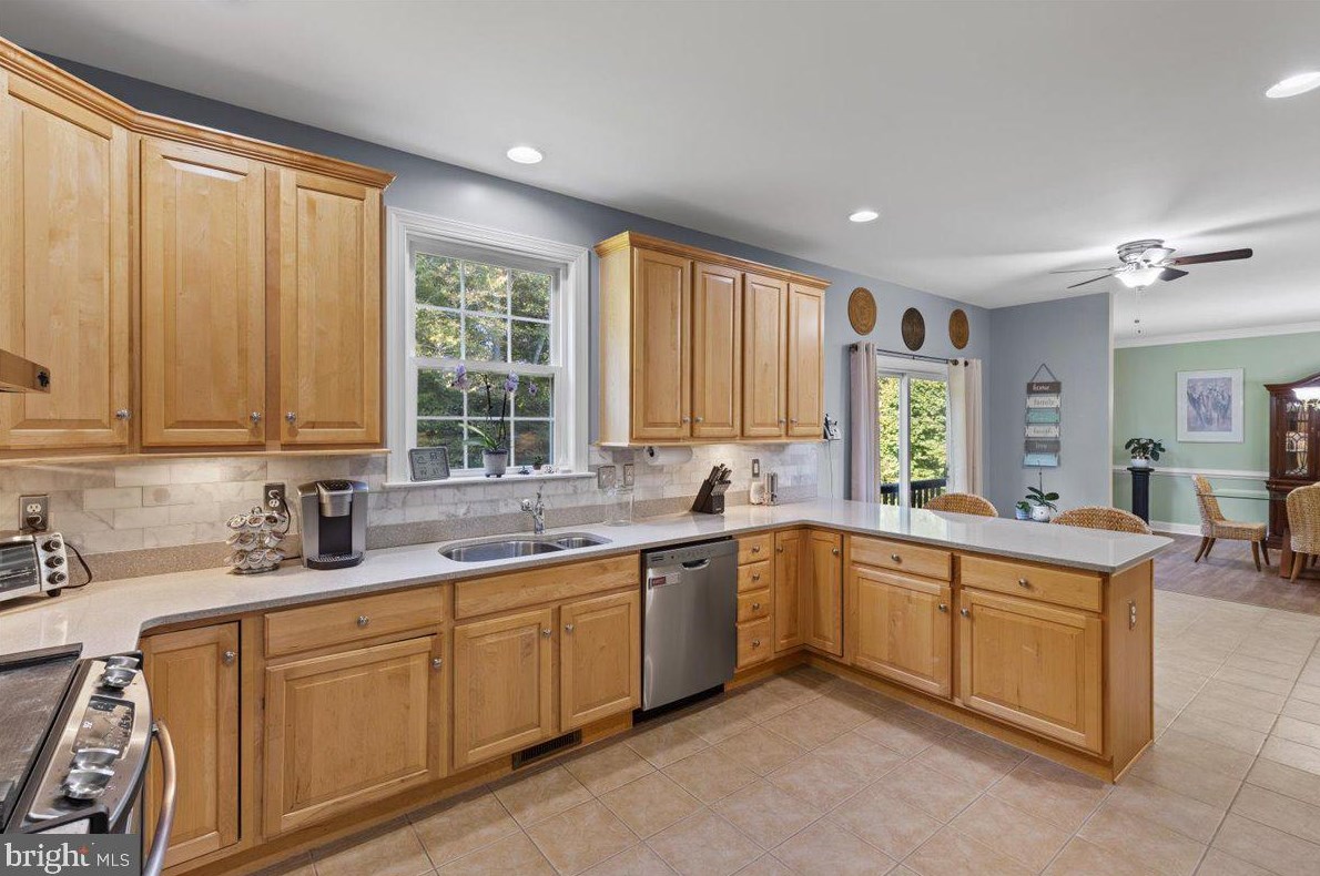 9580 Covenant Ct, Owings MD  20736-3334 exterior