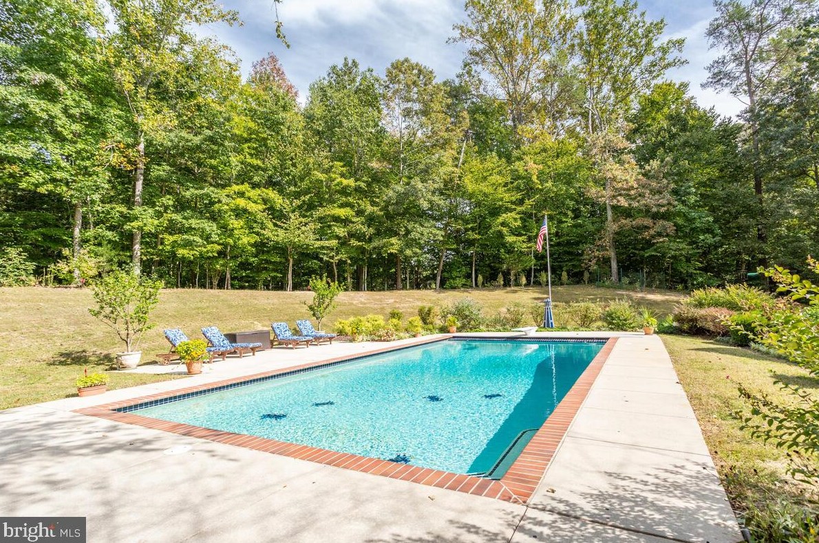 4030 Howes Ct, Dunkirk MD  20754-3009 exterior