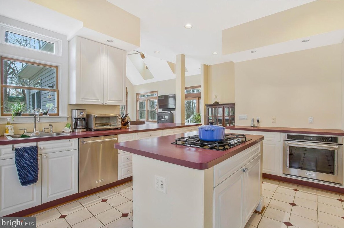 4030 Howes Ct, Dunkirk MD  20754-3009 exterior