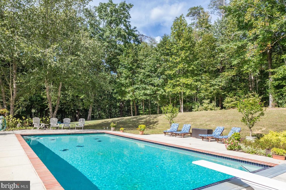 4030 Howes Ct, Dunkirk MD  20754-3009 exterior