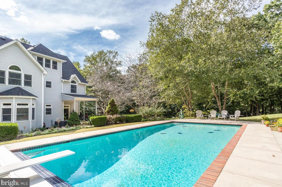 4030 Howes Ct, Dunkirk MD  20754-3009 exterior