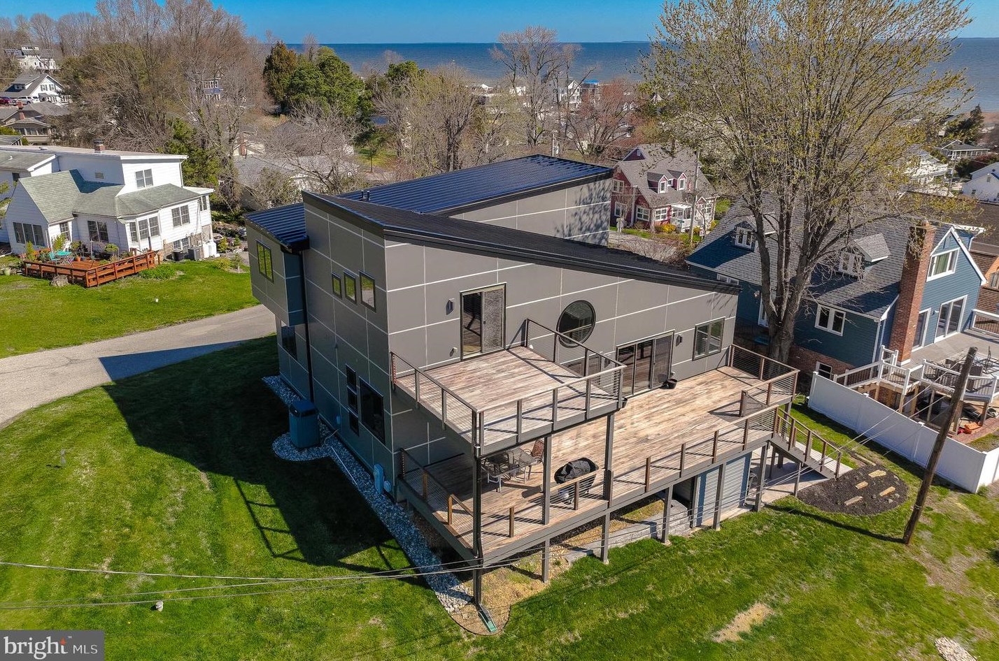 5101 Bay Pkwy, Huntingtown MD  20639-9337 exterior