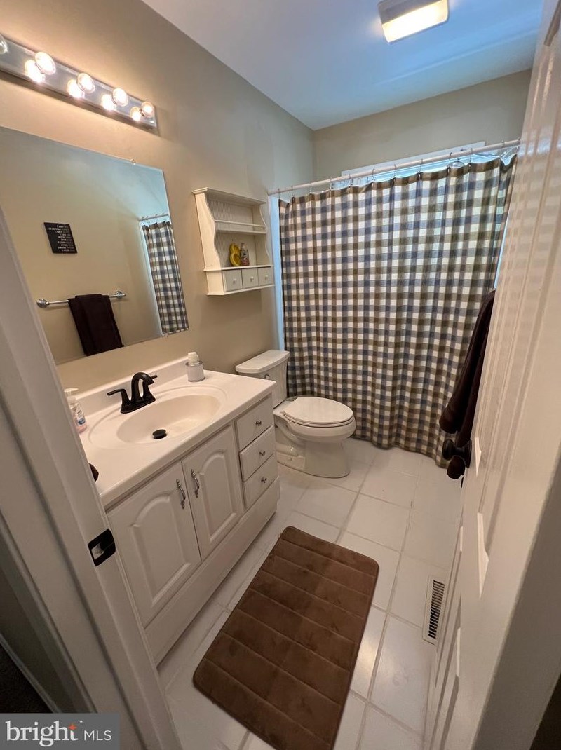 12420 Uncle Charlies Spur, Dunkirk MD 20754-9747 exterior