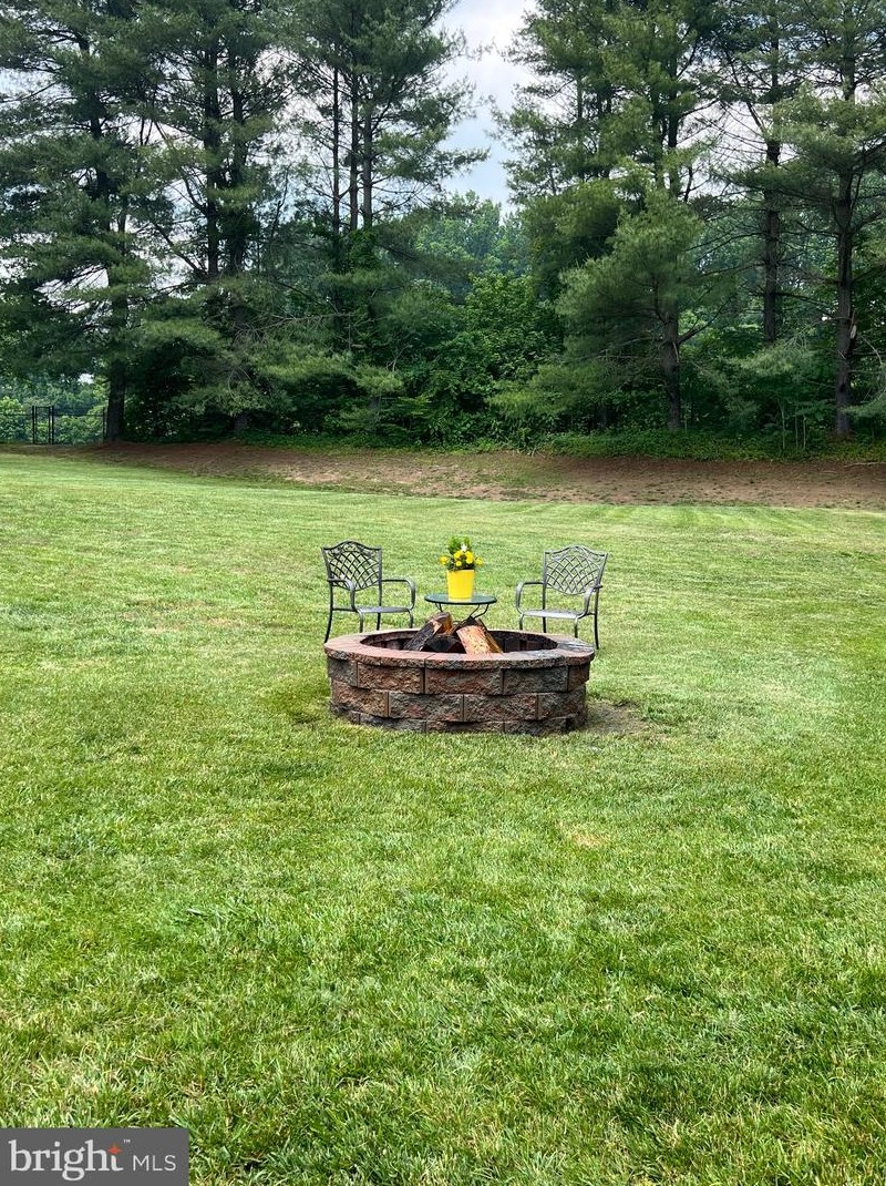 12420 Uncle Charlies Spur, Dunkirk MD 20754-9747 exterior