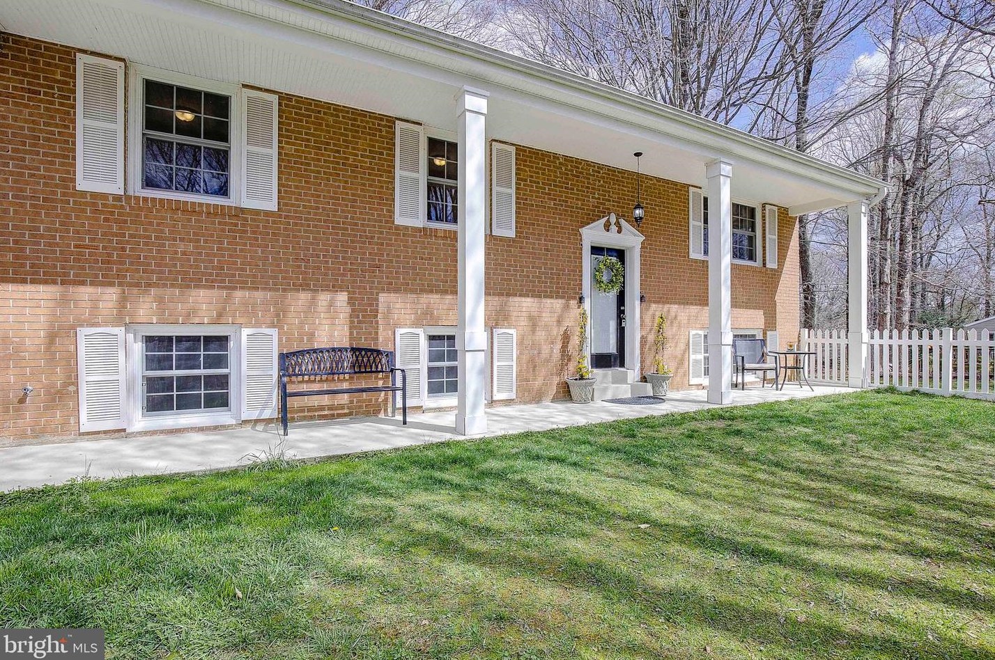 2022 5th St, Owings, MD 20736