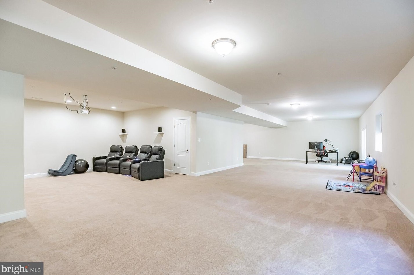 967 Folkstone Dr, Huntingtown MD  20639-2351 exterior