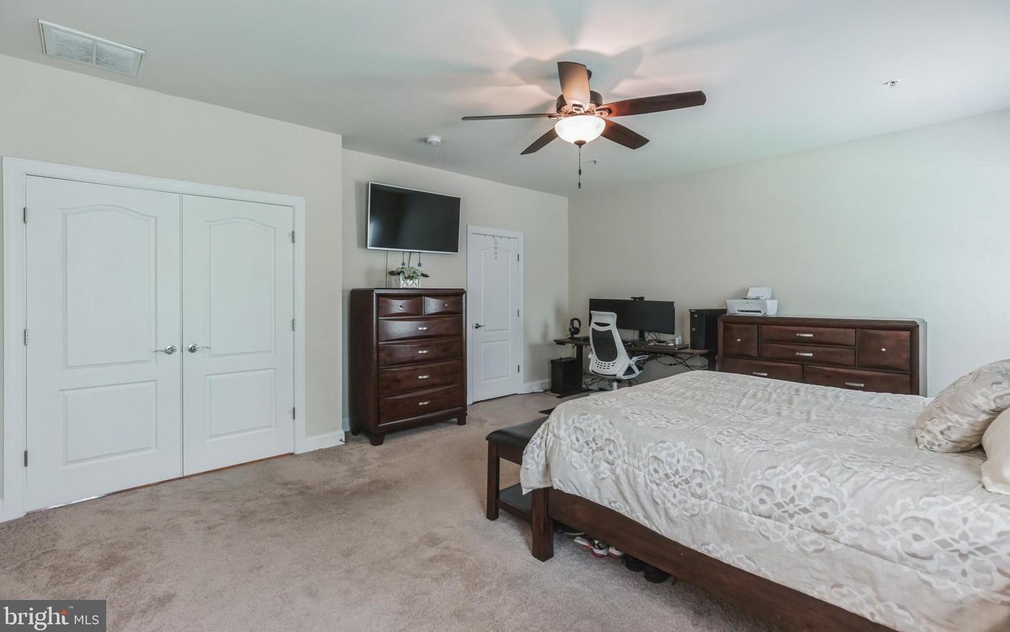 967 Folkstone Dr, Huntingtown MD  20639-2351 exterior