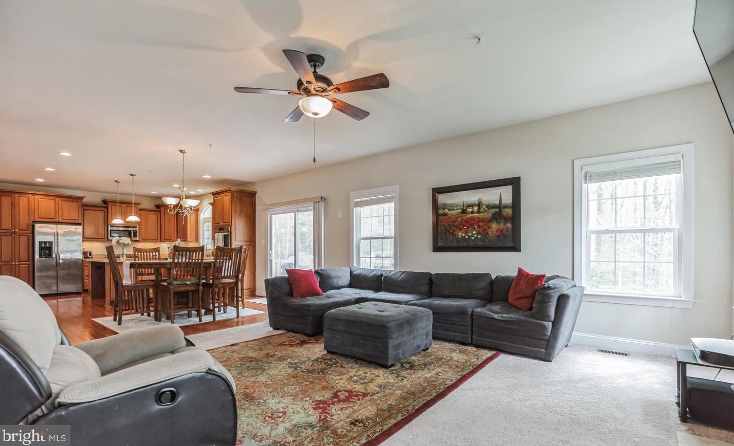 967 Folkstone Dr, Huntingtown MD  20639-2351 exterior