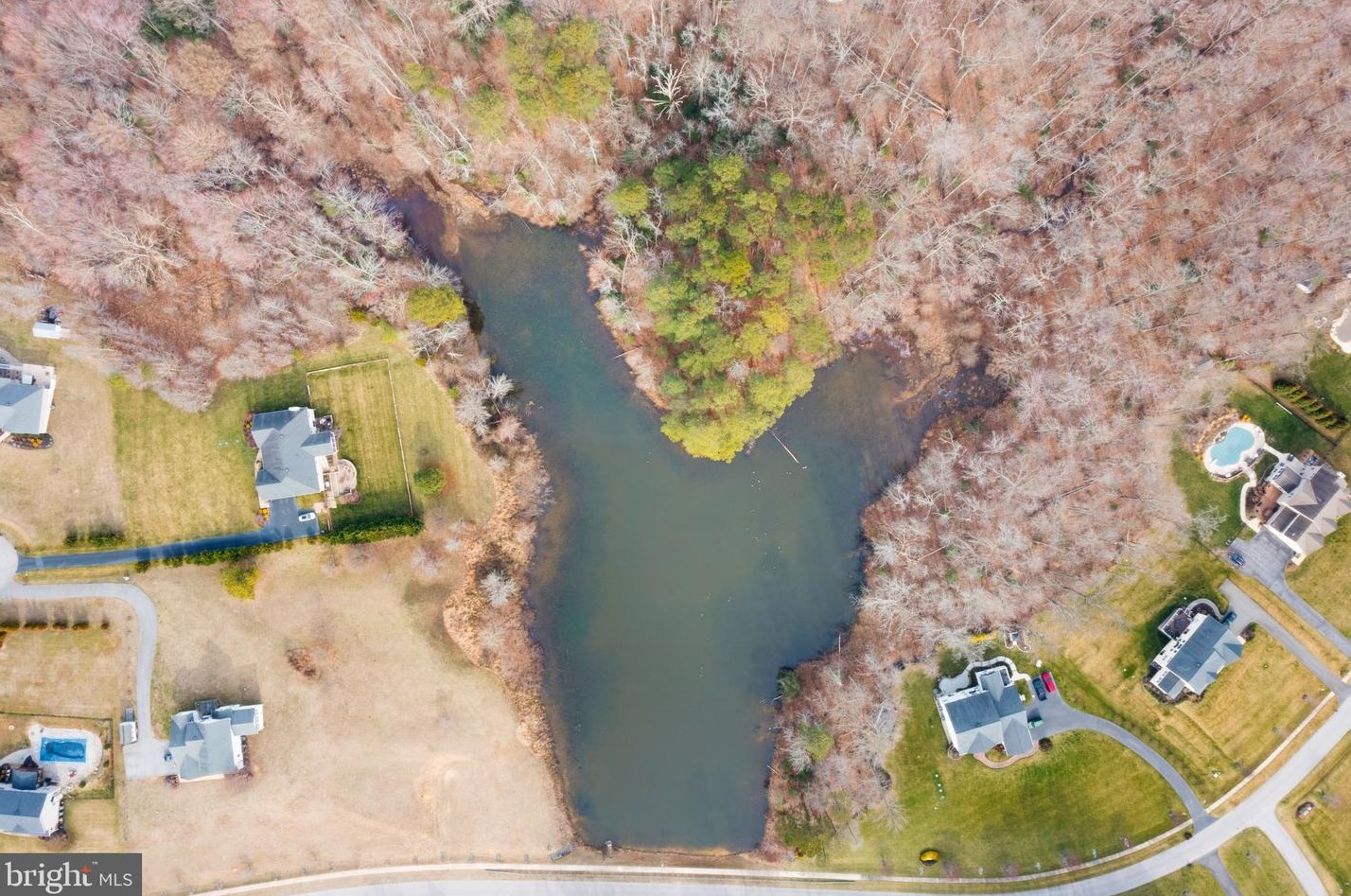 967 Folkstone Dr, Huntingtown MD  20639-2351 exterior