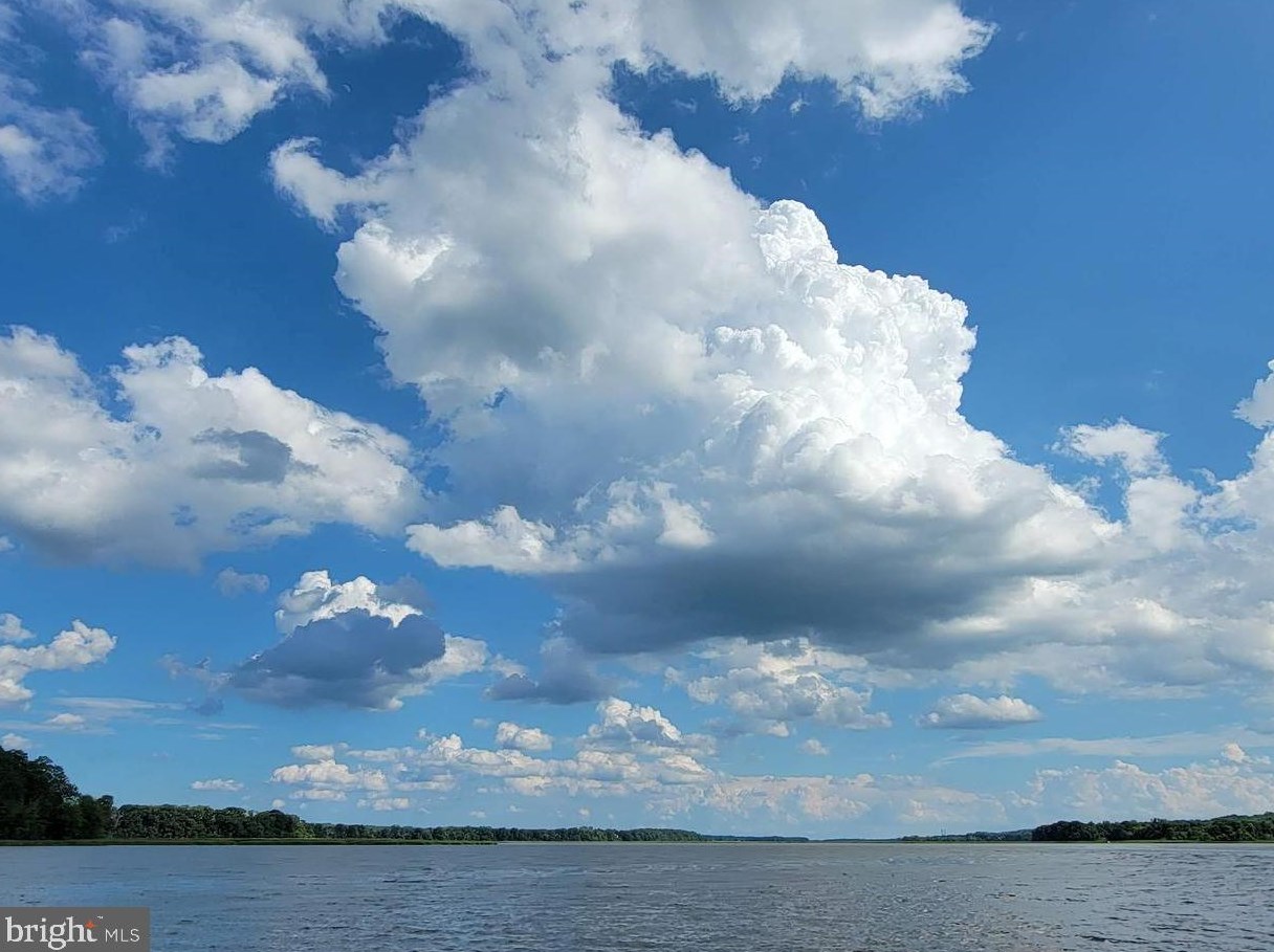 1100 Plum Point Rd, Huntingtown MD  20639-9247 exterior