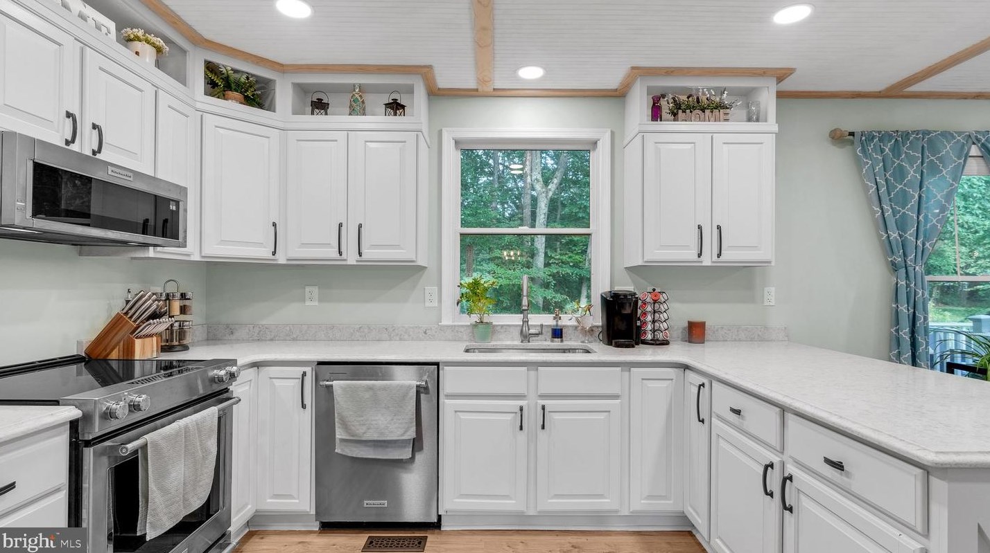 6641 Greenhill Ct, Huntingtown MD 20639-3210 exterior