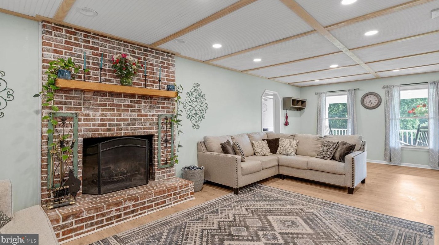 6641 Greenhill Ct, Huntingtown MD 20639-3210 exterior