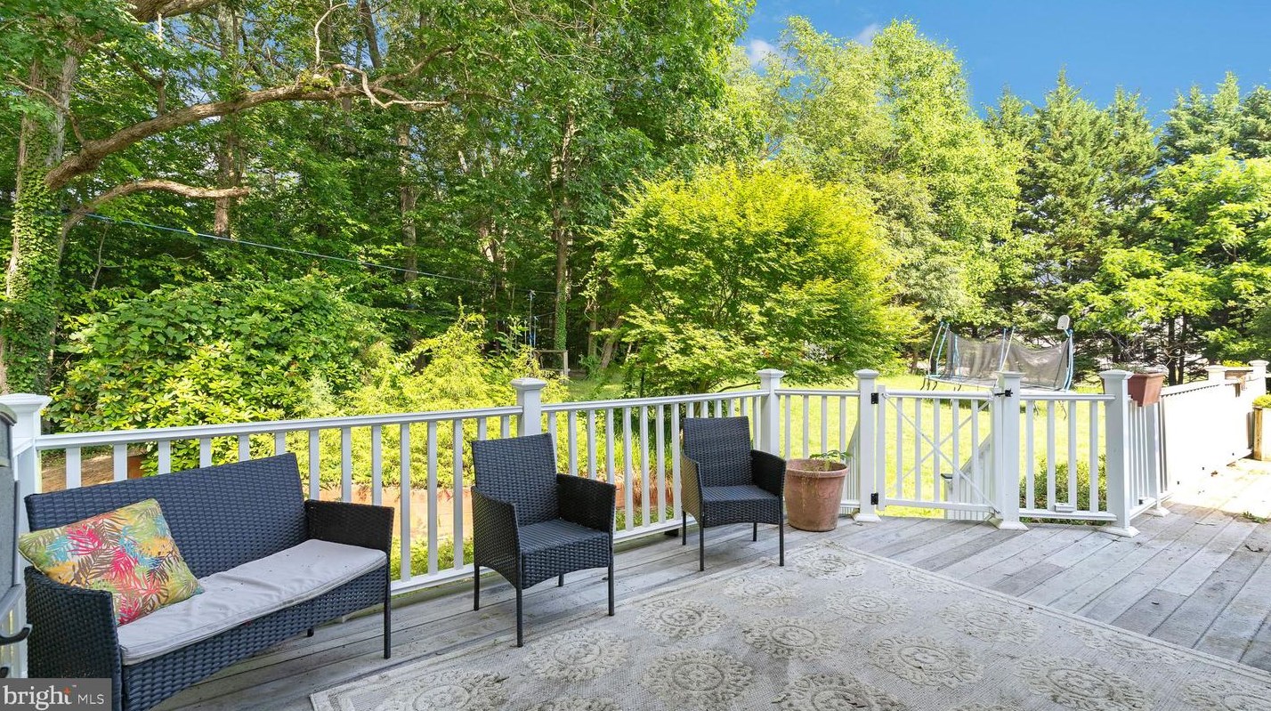 6641 Greenhill Ct, Huntingtown MD 20639-3210 exterior