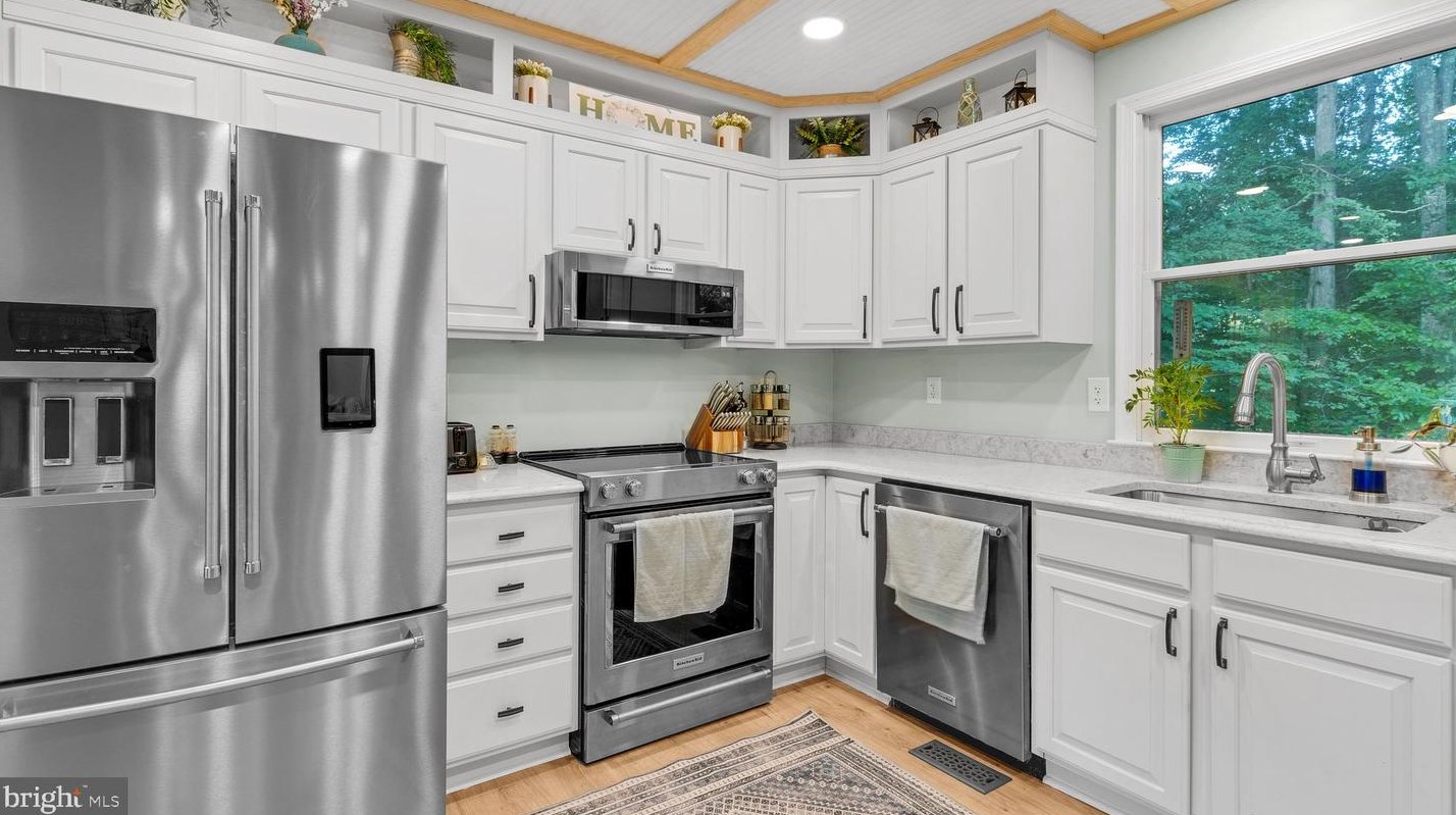 6641 Greenhill Ct, Huntingtown MD 20639-3210 exterior