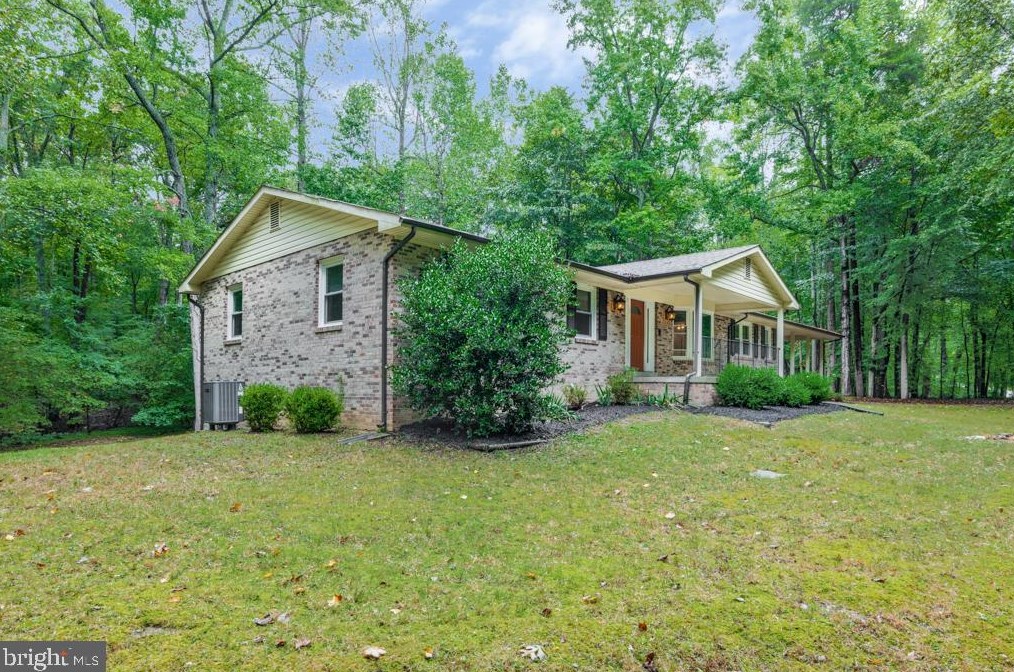 5550 Stephen Reid Rd, Huntingtown, MD 20639-9771