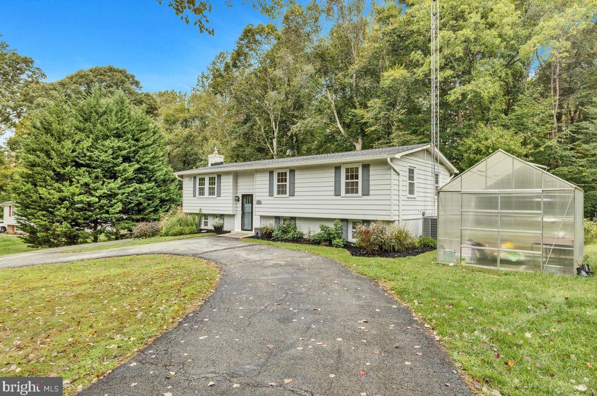 3511 King Dr, Dunkirk, MD 20754