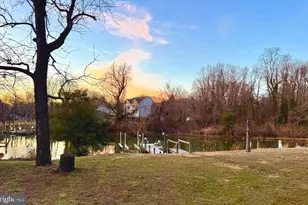 1319 Bucks Ln, Lusby, MD 20657 - Photo 4