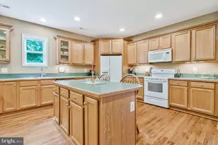 1955 Wilson Rd, Huntingtown, MD 20639 - Photo 10