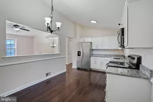 932 Crystal Rock Rd, Lusby, MD 20657 - Photo 8