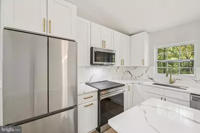 8815 Falling Leaf Drive, Owings, MD 20736 - Photo 4