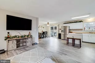 727 Bald Eagle Ln, Lusby, MD 20657 - Photo 4