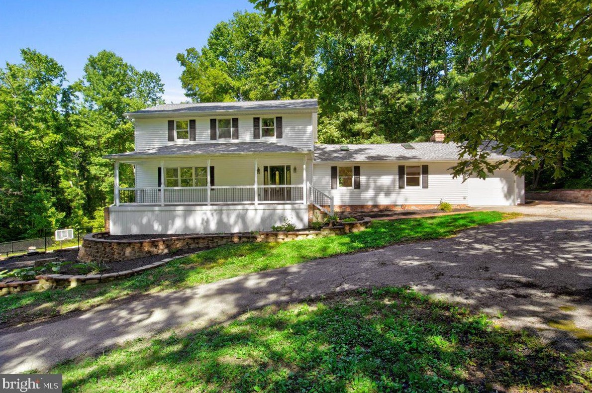 7475 Poplar St, Charlotte Hall, MD 20622-3021