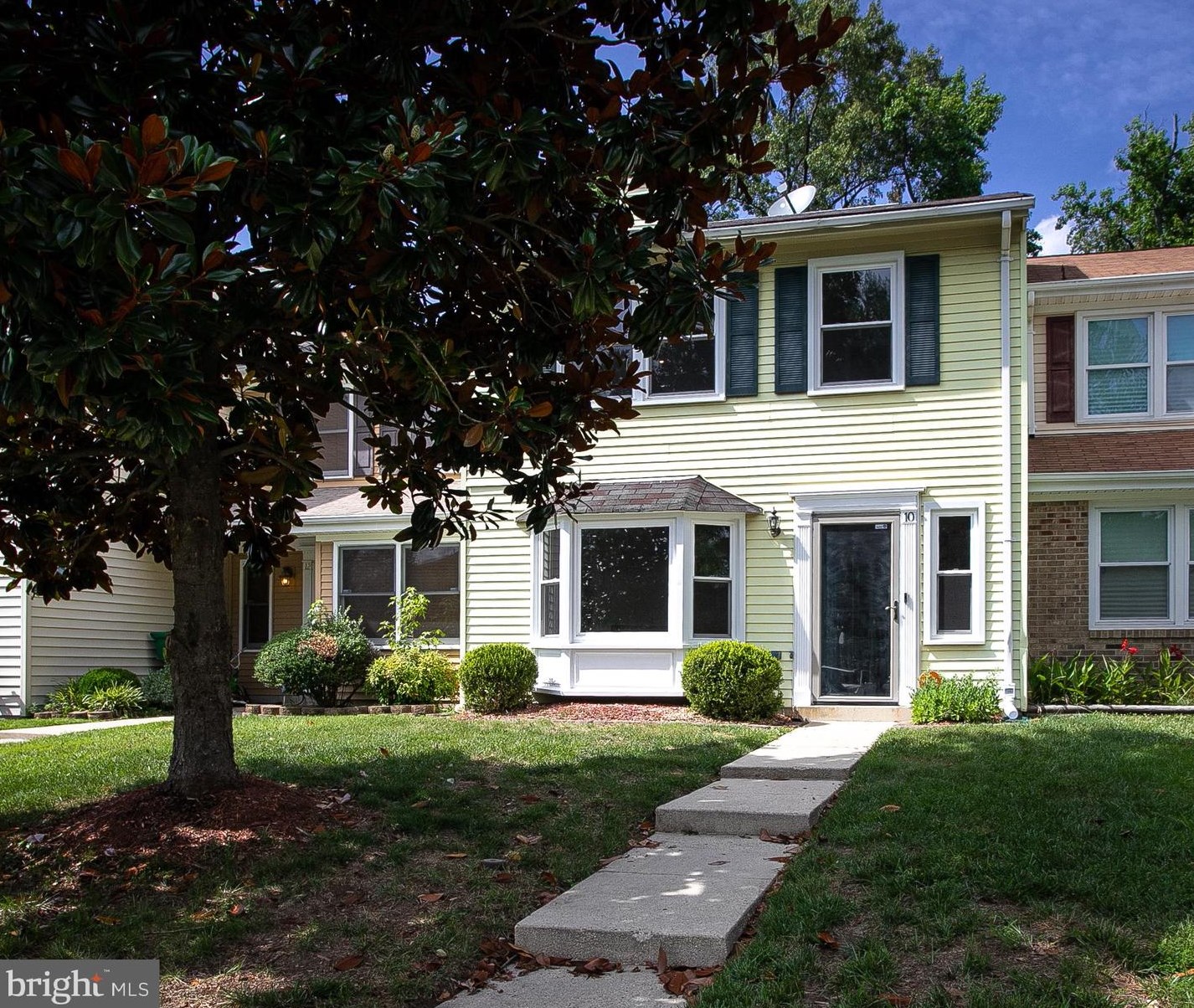 10 Meadow Pl, Waldorf, MD 20601-2924