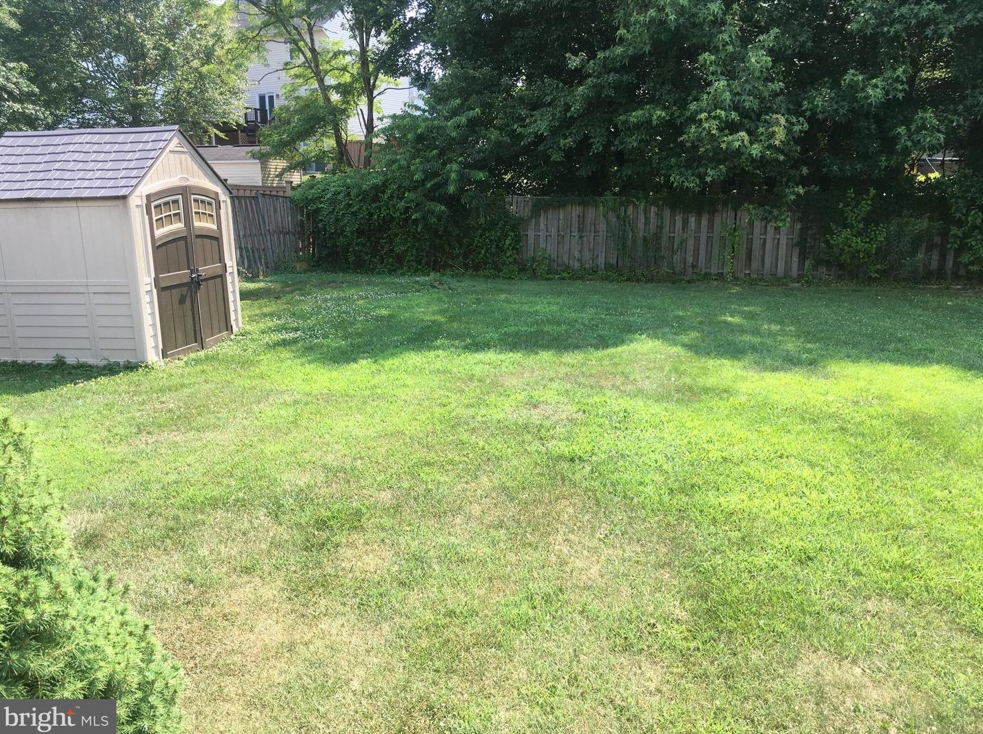 2236 Community Dr, Waldorf MD  20601-3960 exterior