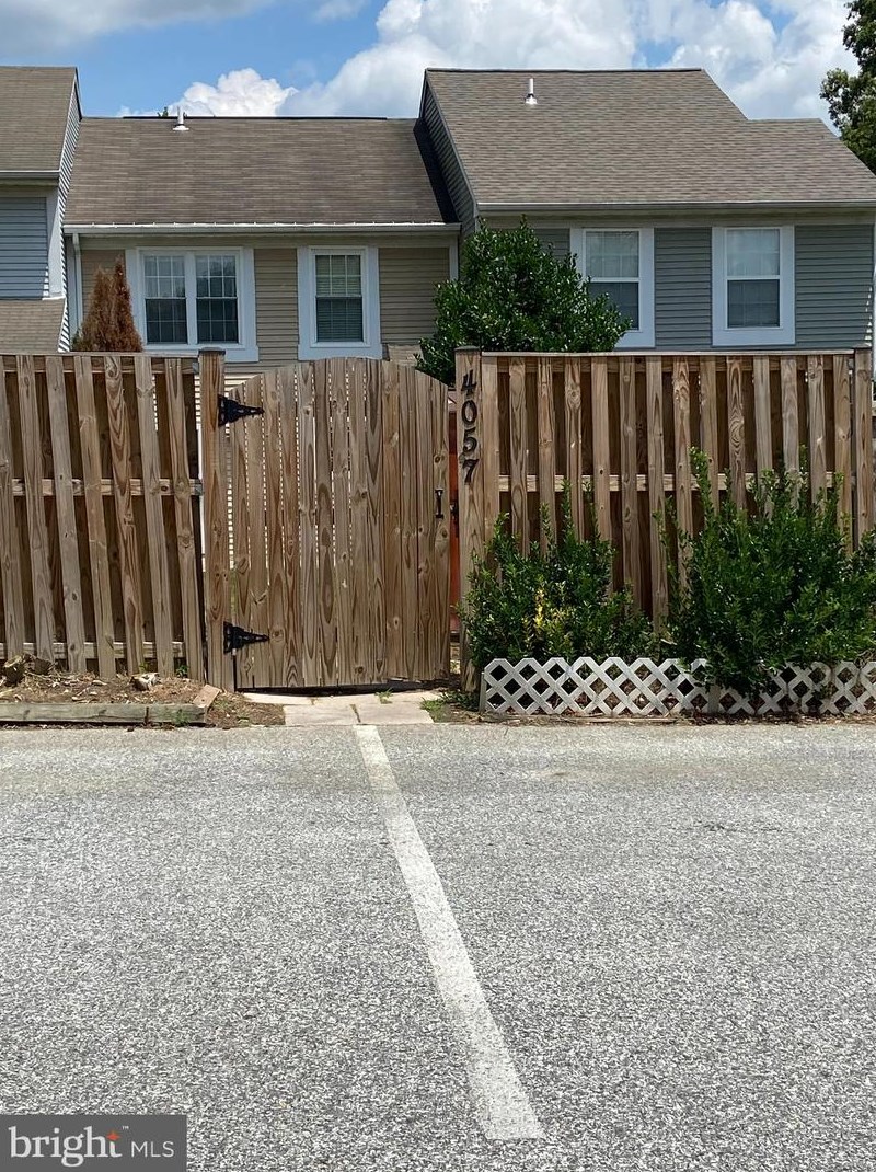 4057 Bluebird Dr, Waldorf, MD 20603-4514