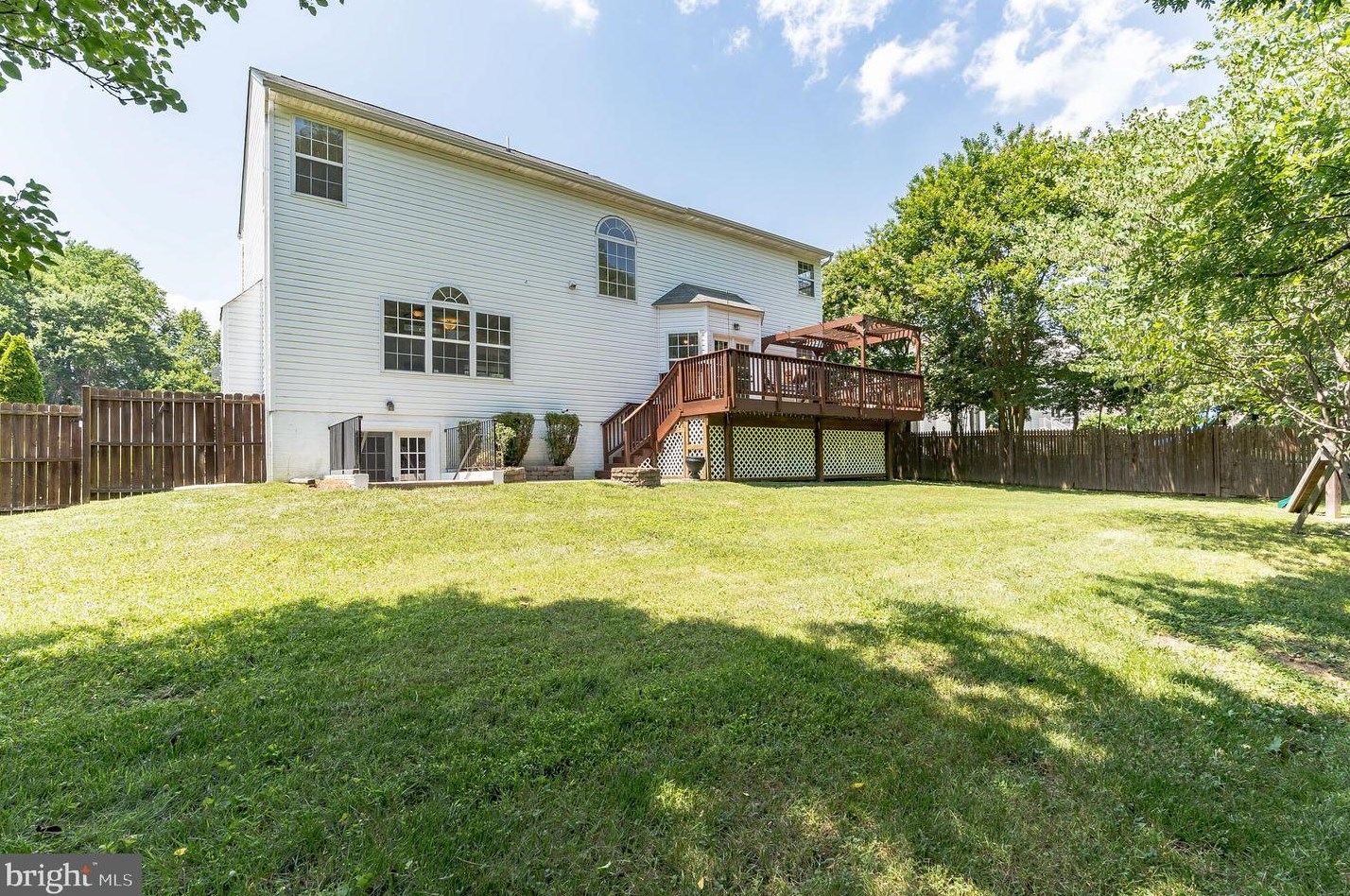 2303 Springdale Ln, Waldorf, MD 20603-3240
